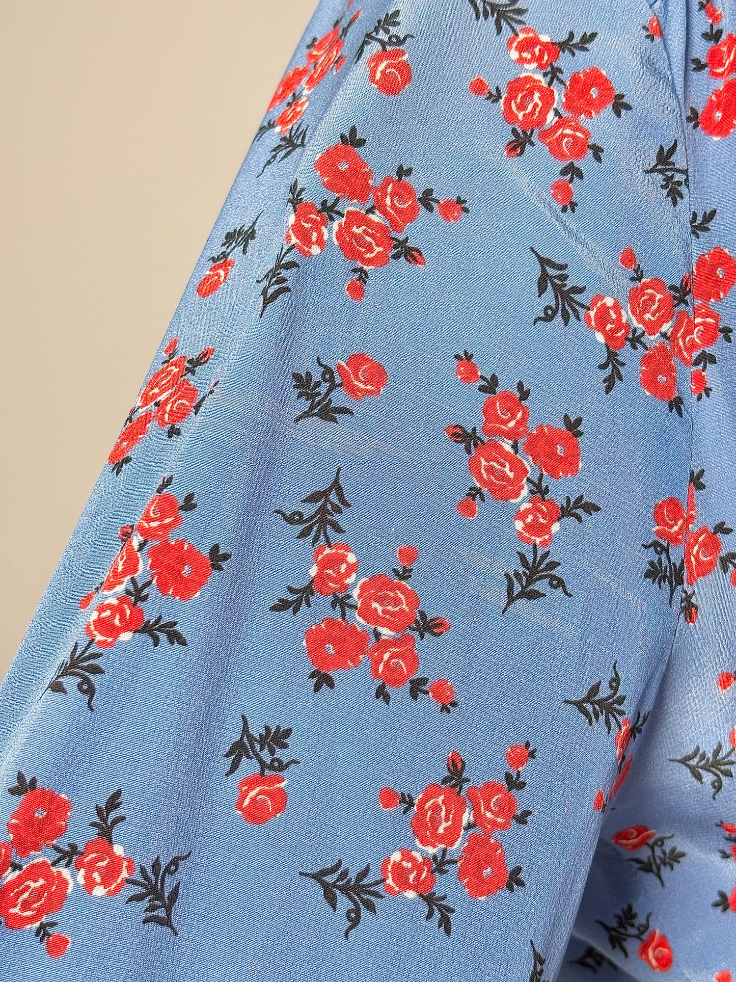 Women Size M Intermix Blue Floral Print Wrap Blouse