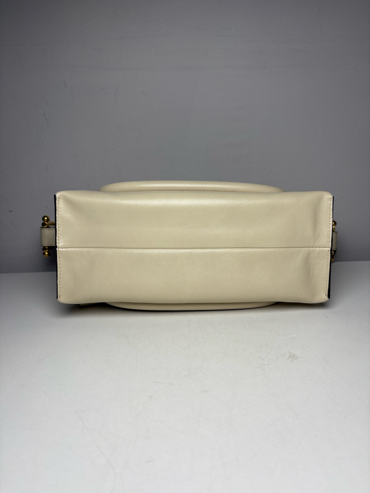Women's Chloé Small Paraty 24 Cream Sweet Beige Leather Authentic Pre-Owned Shoulder Bag