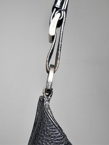 Prada Solid Vintage Leather Pre-owned Black Medium Purse