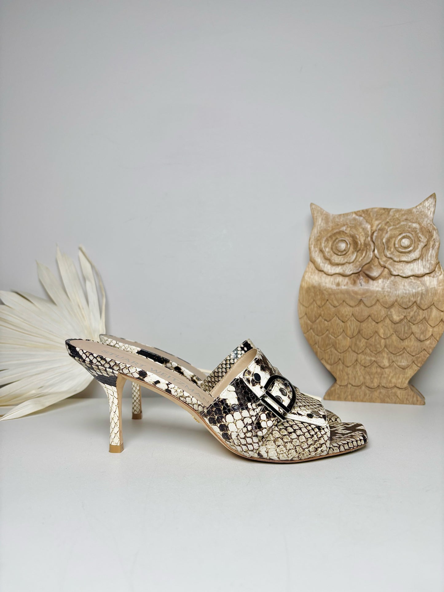 W Shoe Size 9.5 Stuart Weitzman Black, Cream Snakeskin Print  Leather Mules