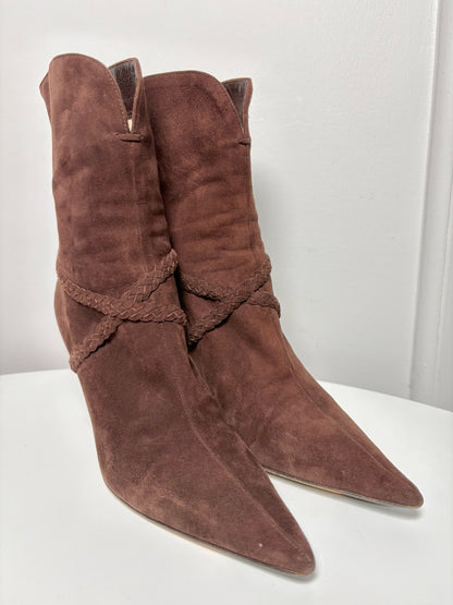 W Shoe Size 39 (8.5 US) Jimmy Choo Brown Suede Poined Toe Boots