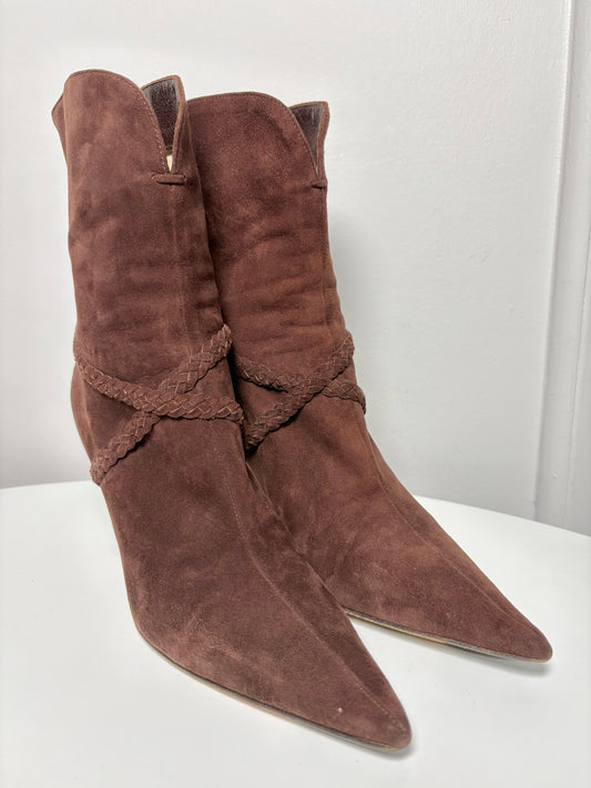 W Shoe Size 39 (8.5 US) Jimmy Choo Brown Suede Poined Toe Boots