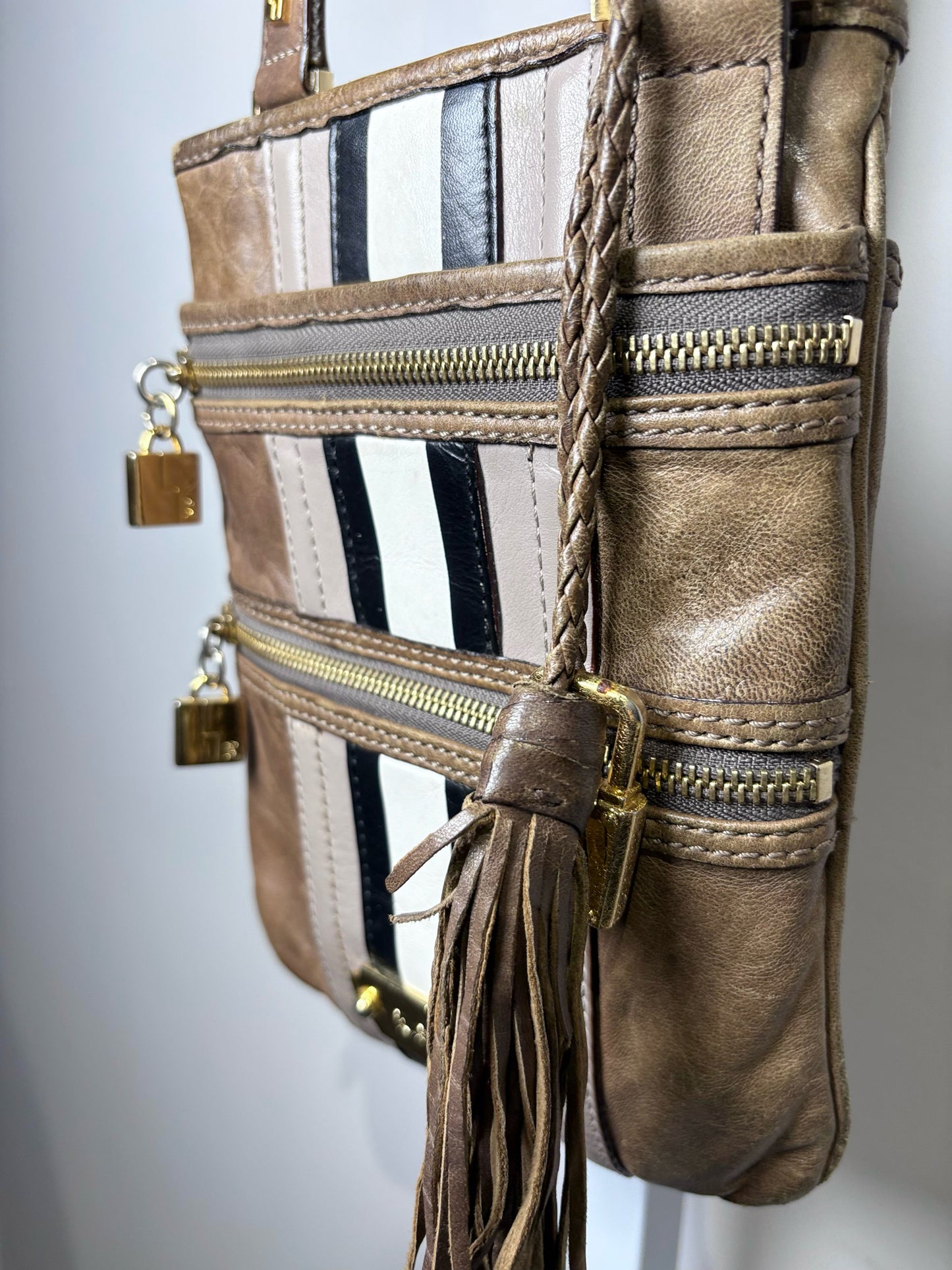 Gwen Stefani L.A.M.B. Solid Leather Vintage Crossbody Purse