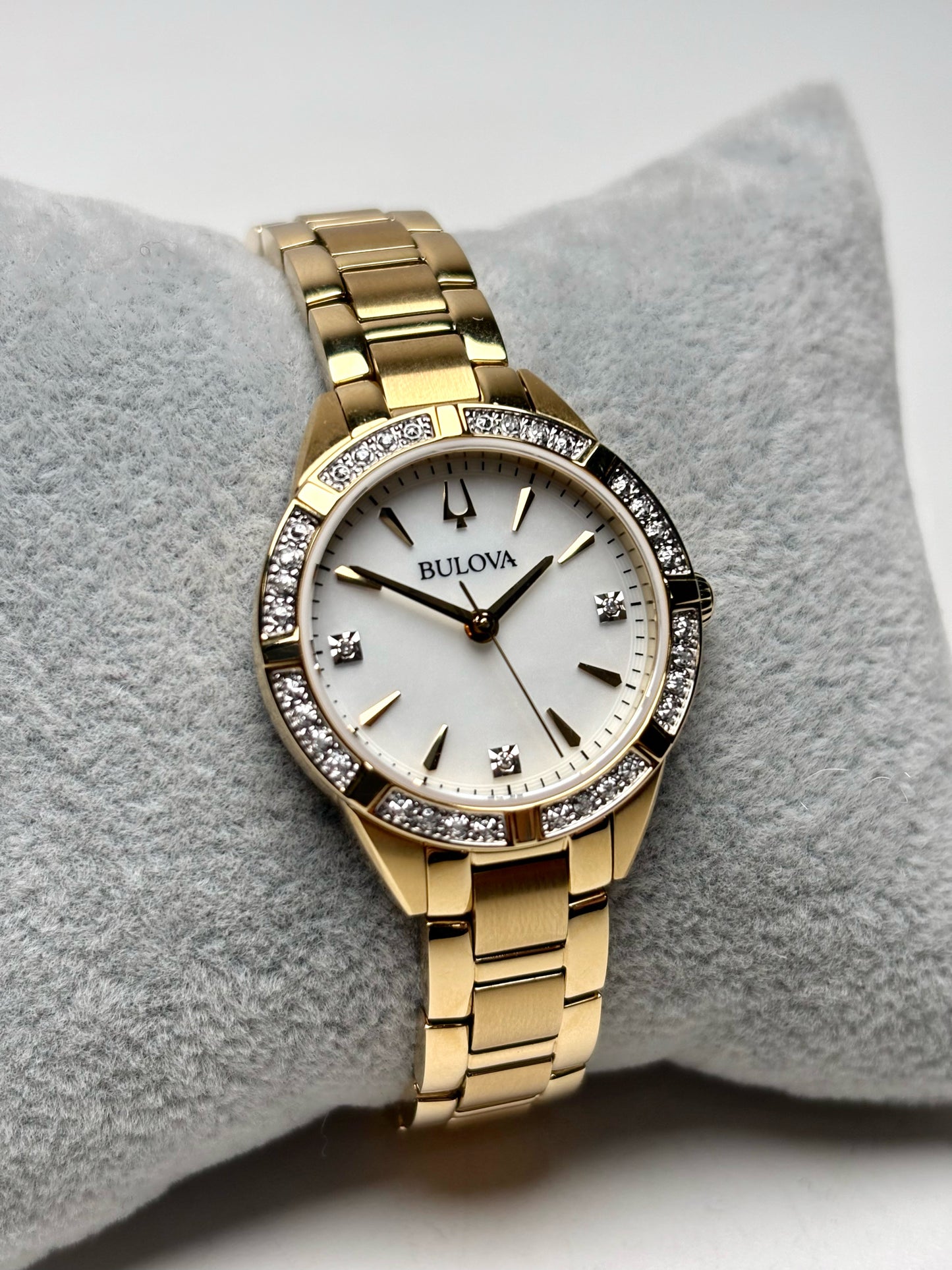 Bulova Gold-tone Stainless Steel Diamonds Pre-owned Watch