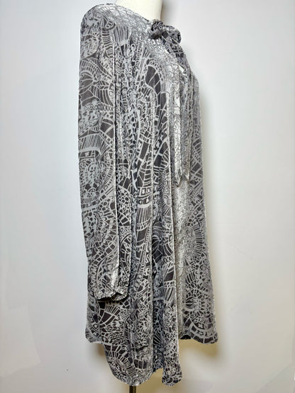 Women Size XL Johnny Was Charcoal Print Silk Blend Velvet Long Sleeves Dress