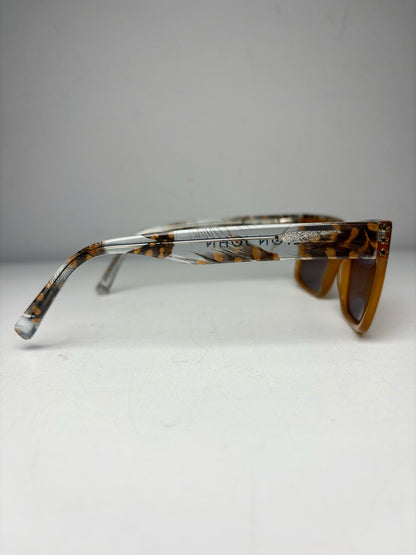 Elton John Eyewear Women's Pre-owned Blue Acetate Sunglasses