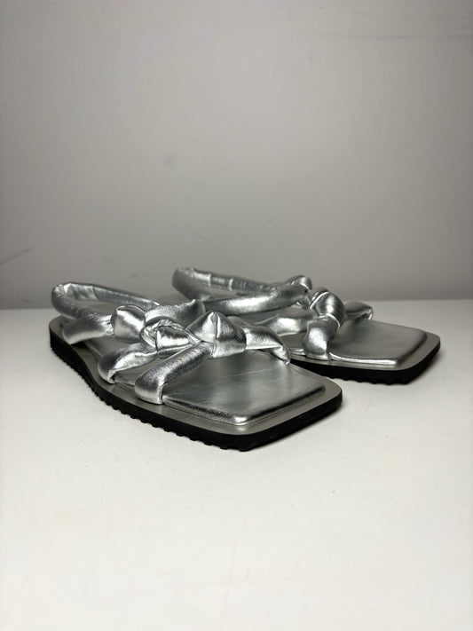 W Size 37.5/38 (Estimated) Tibi Byron Metallic Silver Lambskin Pre-owned Flats