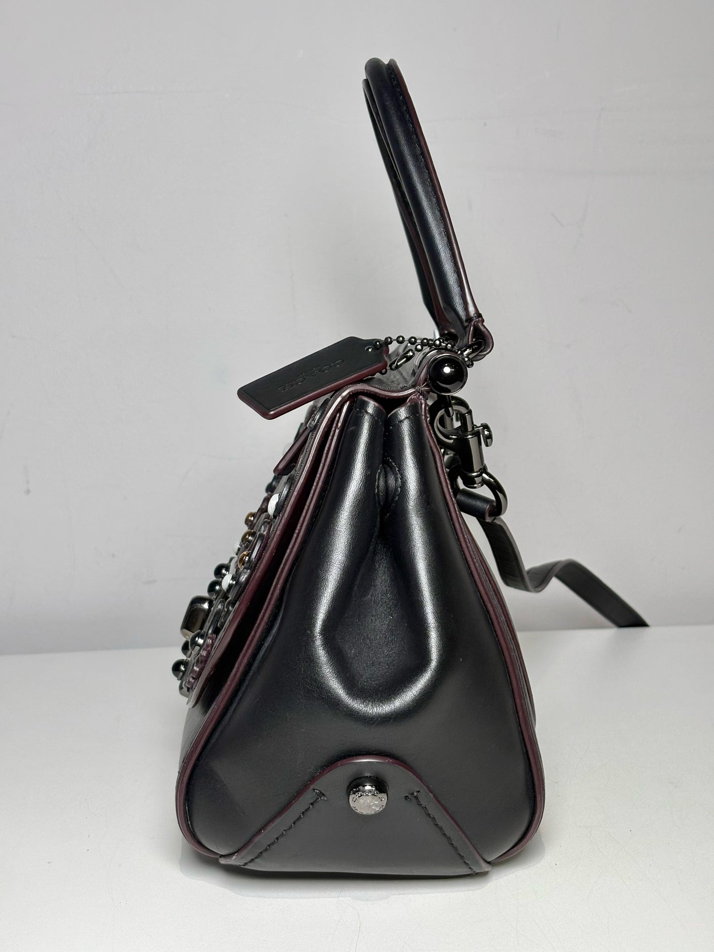 Women's Coach #54079 Willow Floral Leather Pre-owned Black Top Handle Rare Bag