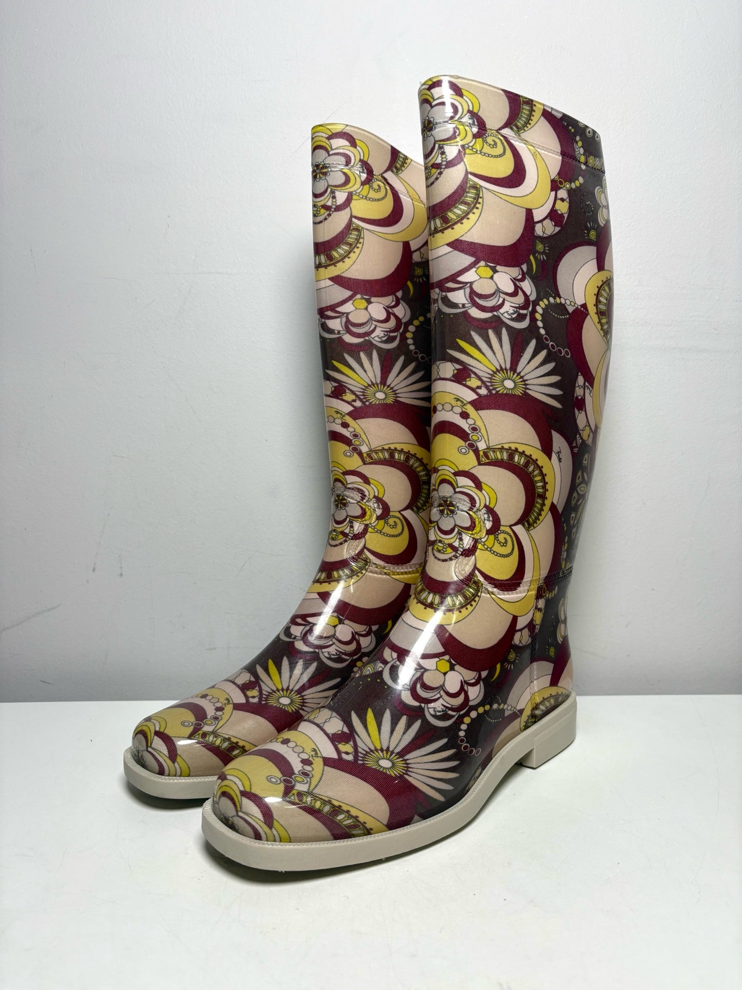 Women Shoe Size 40 (US 10) Emilio Pucci Yellow, Purple & Cream Rubber Vintage Pre-Owned Knee-High Boots
