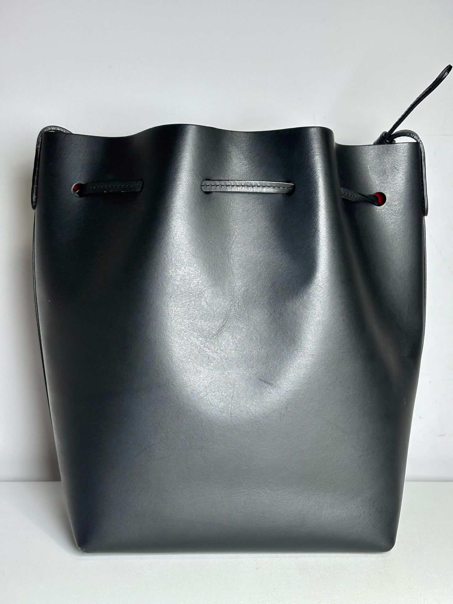 Women's Mansur Gavriel Large Bucket Leather Pre-owned Black/Flamma Red Bag