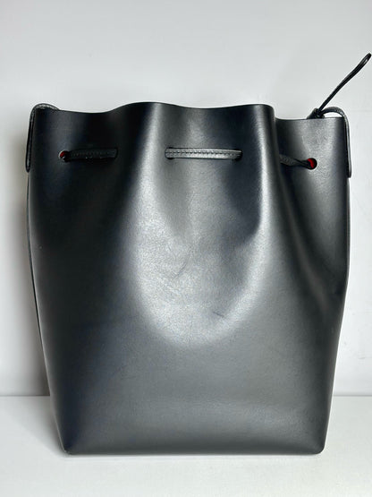 Women's Mansur Gavriel Large Bucket Leather Pre-owned Black/Flamma Red Bag