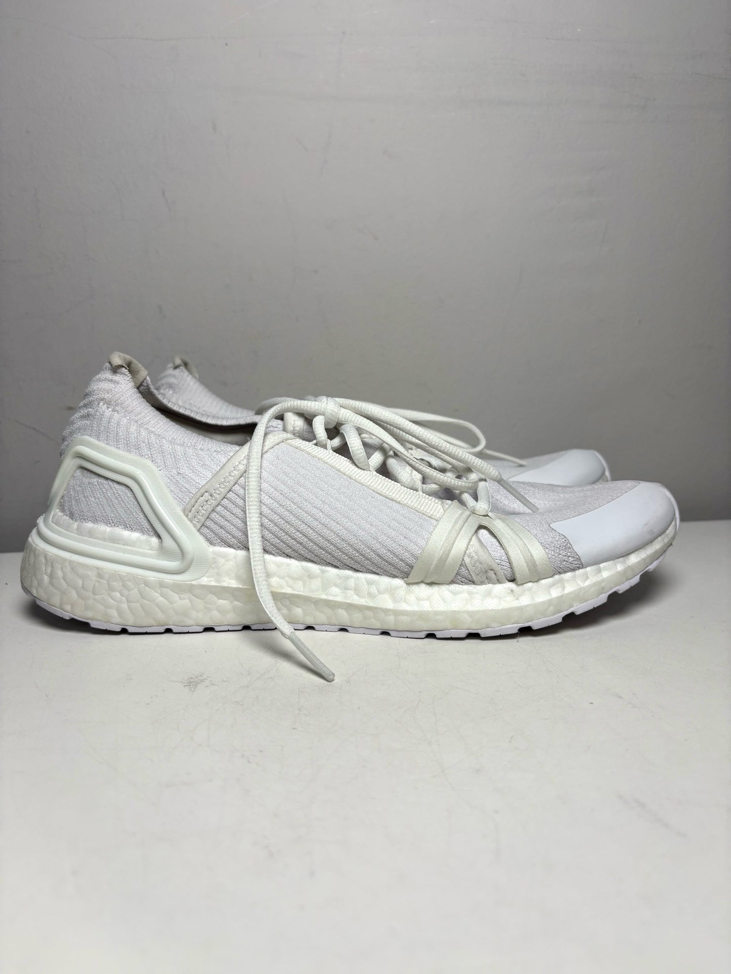 Women's Shoe Size 9.5 Adidas x Stella McCartney Ultraboost DNA White Pre-Owned Sneakers