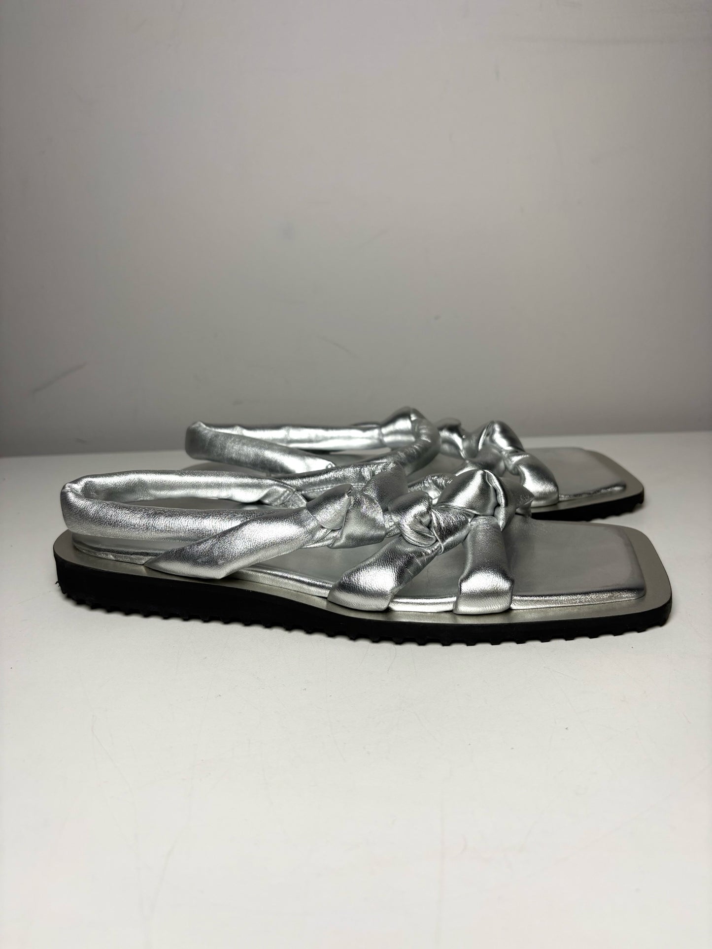 W Size 37.5/38 (Estimated) Tibi Byron Metallic Silver Lambskin Pre-owned Flats