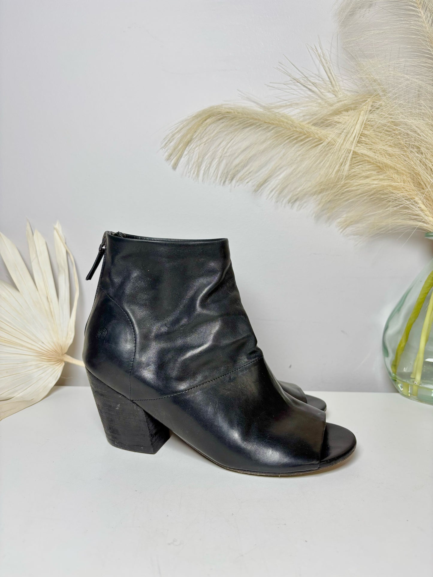 W Shoe Size 6 Marsell Black Leather Cowhide Boots