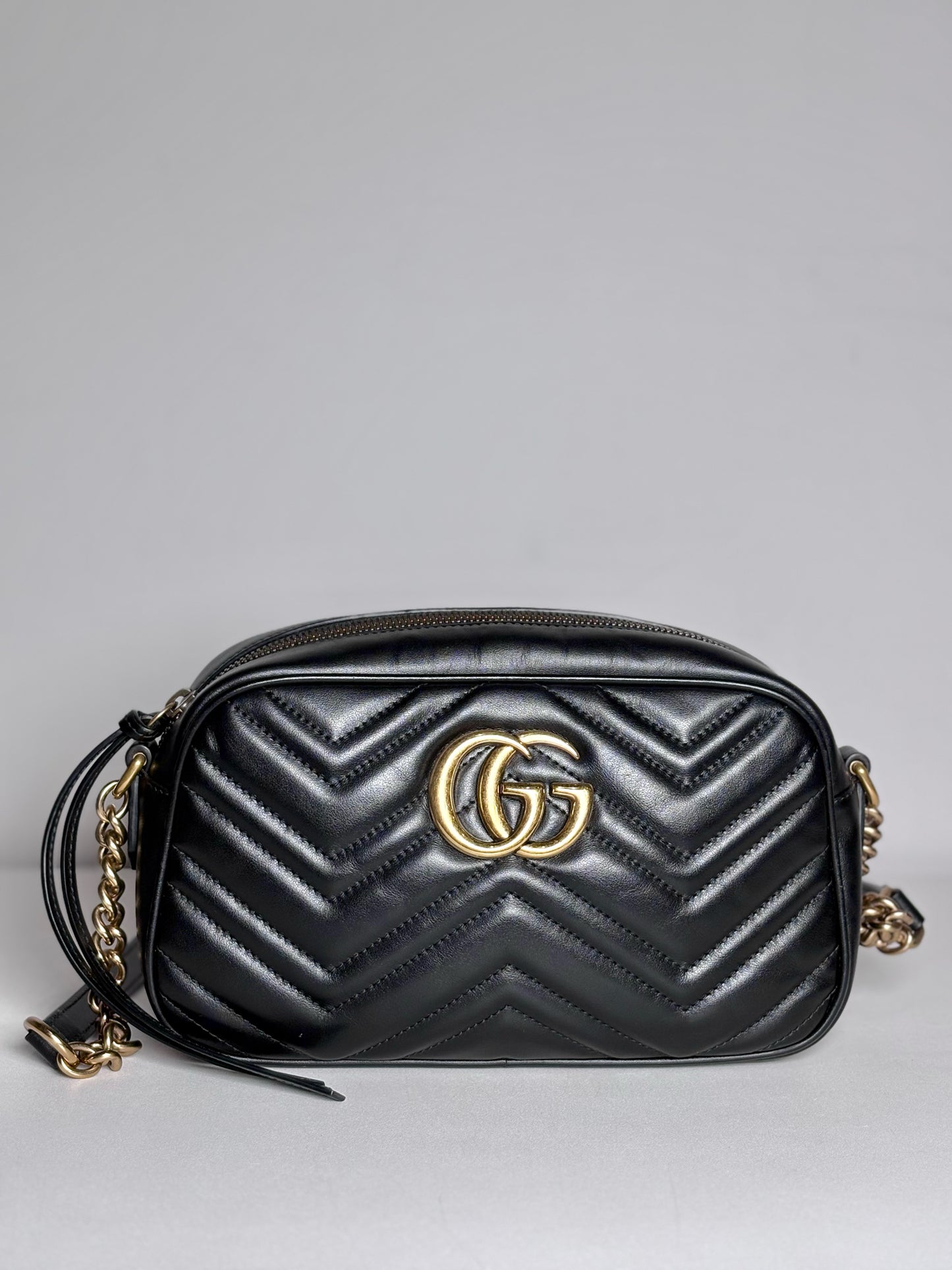 Gucci Marmont Camera Quilted Leather Pre-owned Black Nappa Small Purse Pre-owned
