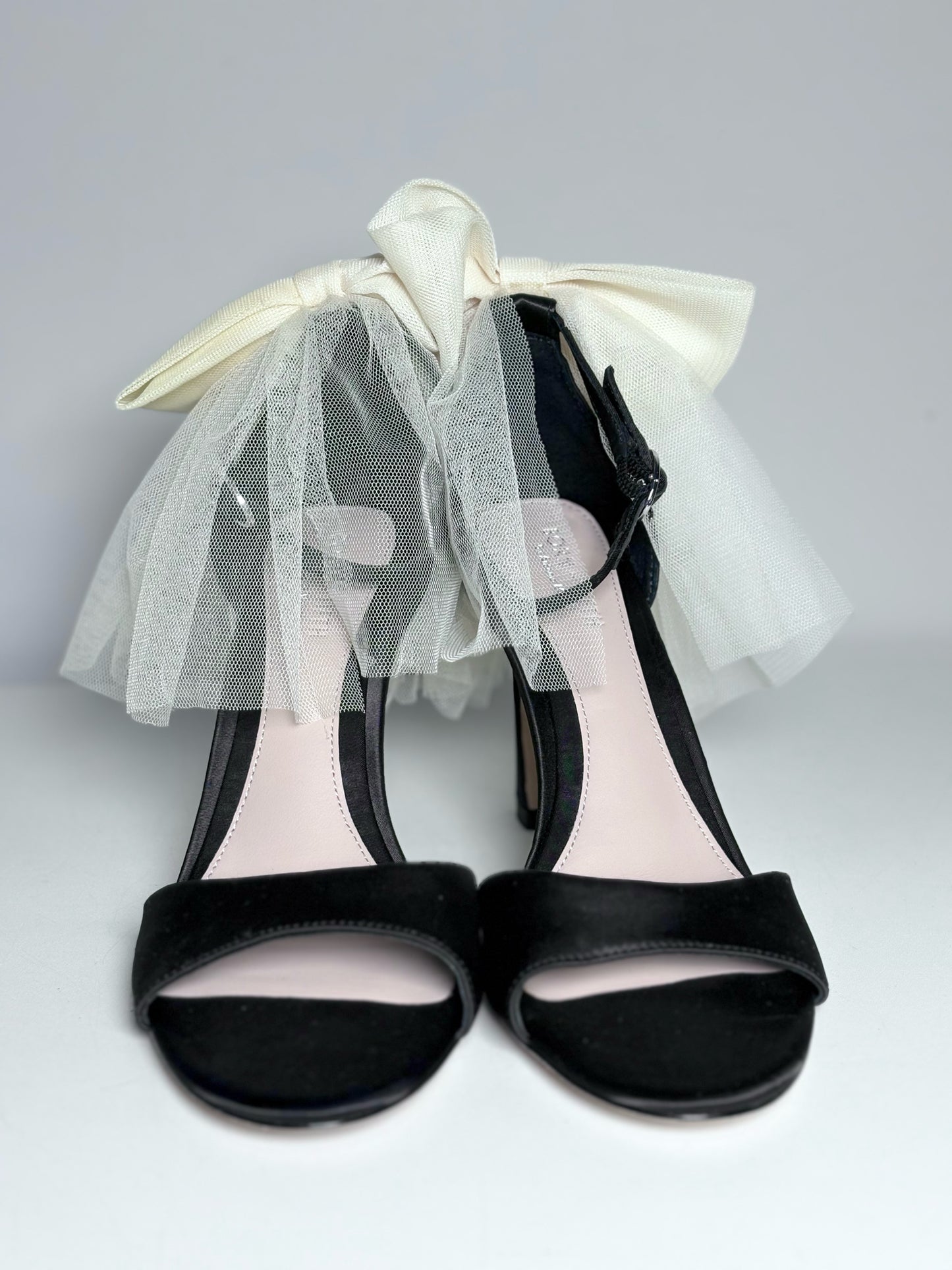 W Shoe Size 8.5 Antonio Melani x Born-Fifth Black Leather Suede Bow Back Heels