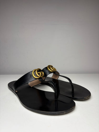 Women's Shoe Size 41 Gucci GG Marmont Black Leather Pre-Owned T-Strap Sandals