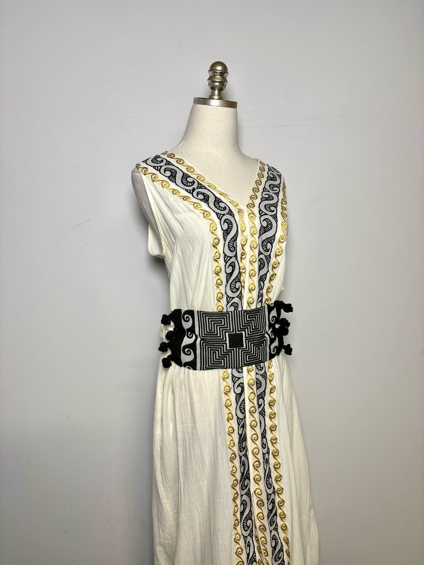 Women Size M NEMA Resort Wear Ivory Embroidered 100% Cotton Pre-owned Dress