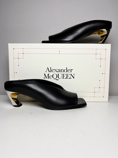 Women's Shoe Size 39 Alexander McQueen Armadillo 55 Black Leather Pre-Owned Mule Kitten Heels