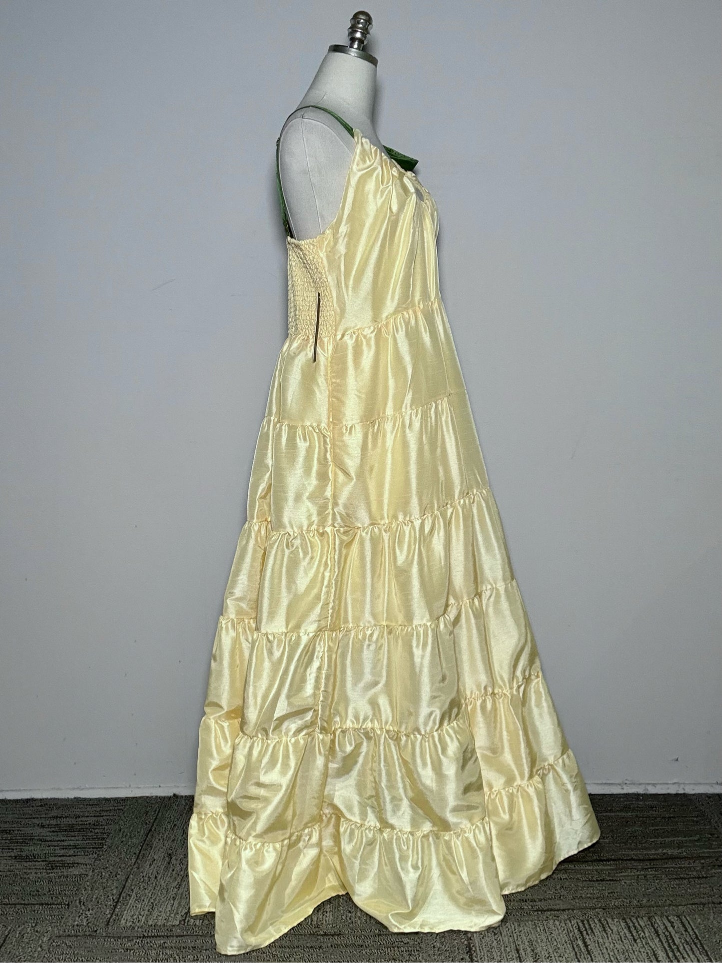 Women Size XL Hutch Pale Yellow Green Shoulder Ties Pre-owned, NWT Dress