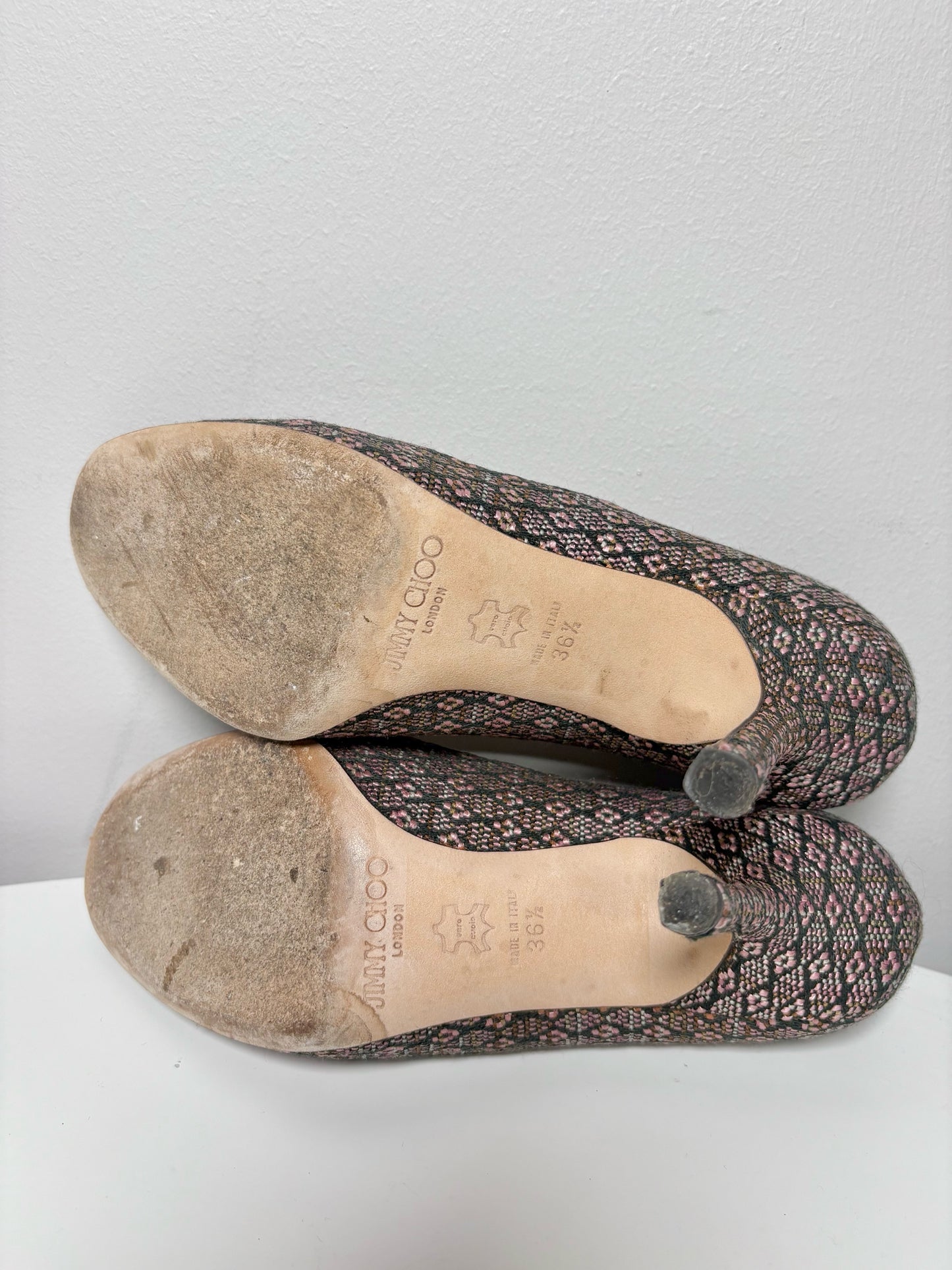 W Shoe Size 36.5 (6.5 US) Jimmy Choo Pink Canvas/Tapestry Pump