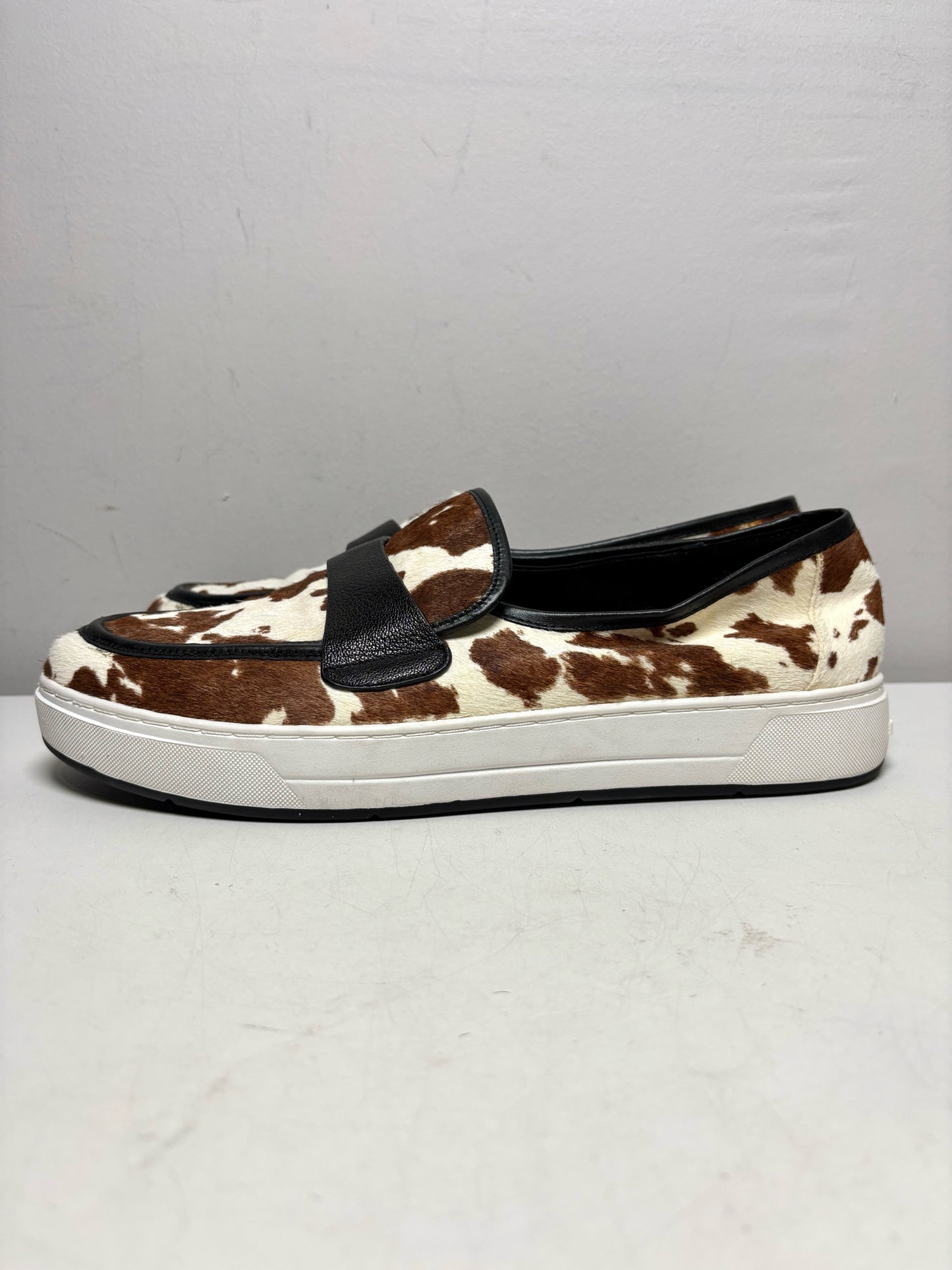 Women's Shoe Size 9.5 Donald J. Pliner Richiieeh Brown & Cream Cow Print Calf Hair NWT Pre-Owned Slip-Ons