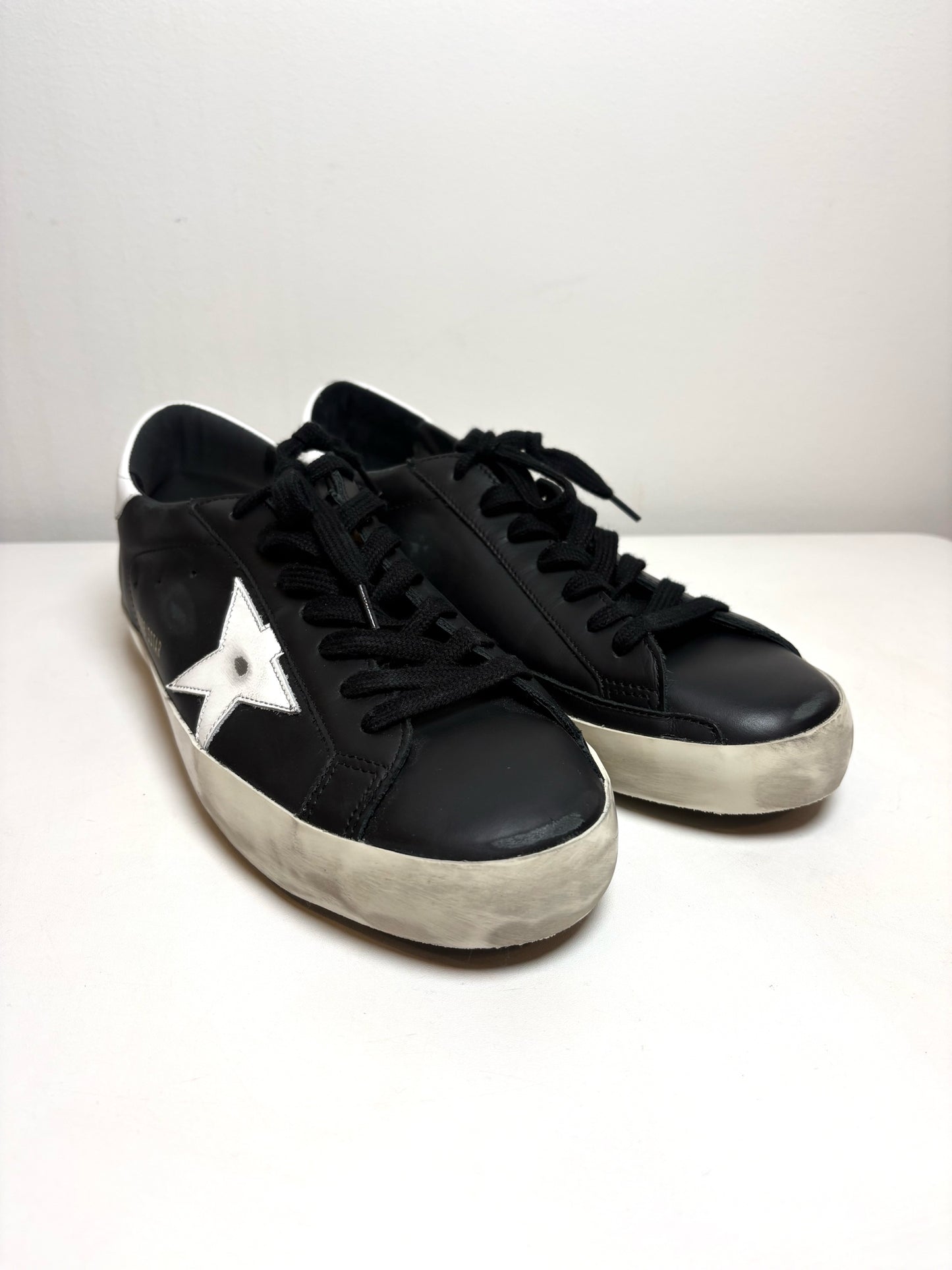 Golden Goose Black Leather White Star Men's Pre-owned, NWT 42 Sneakers
