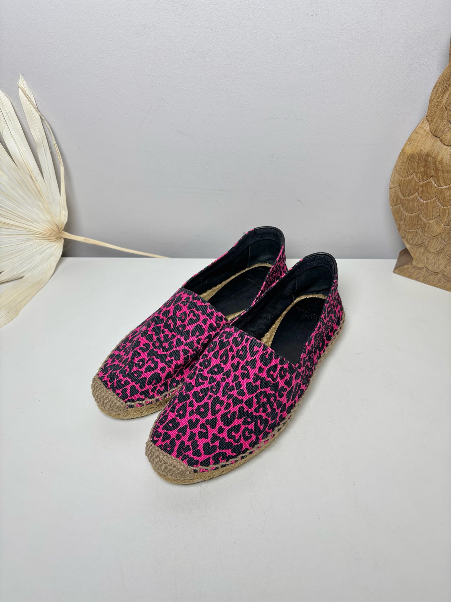 W Shoe Size 36.5 Saint Laurent Pink Canvas Flats
