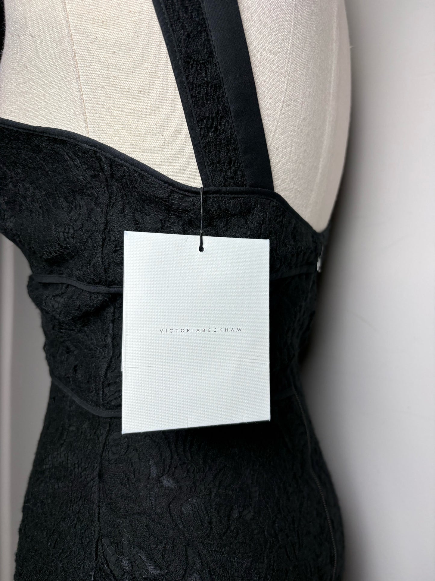Women Size 8 (4-6 US) Victoria Beckham Black Lace Wool Blend Sheath Dress