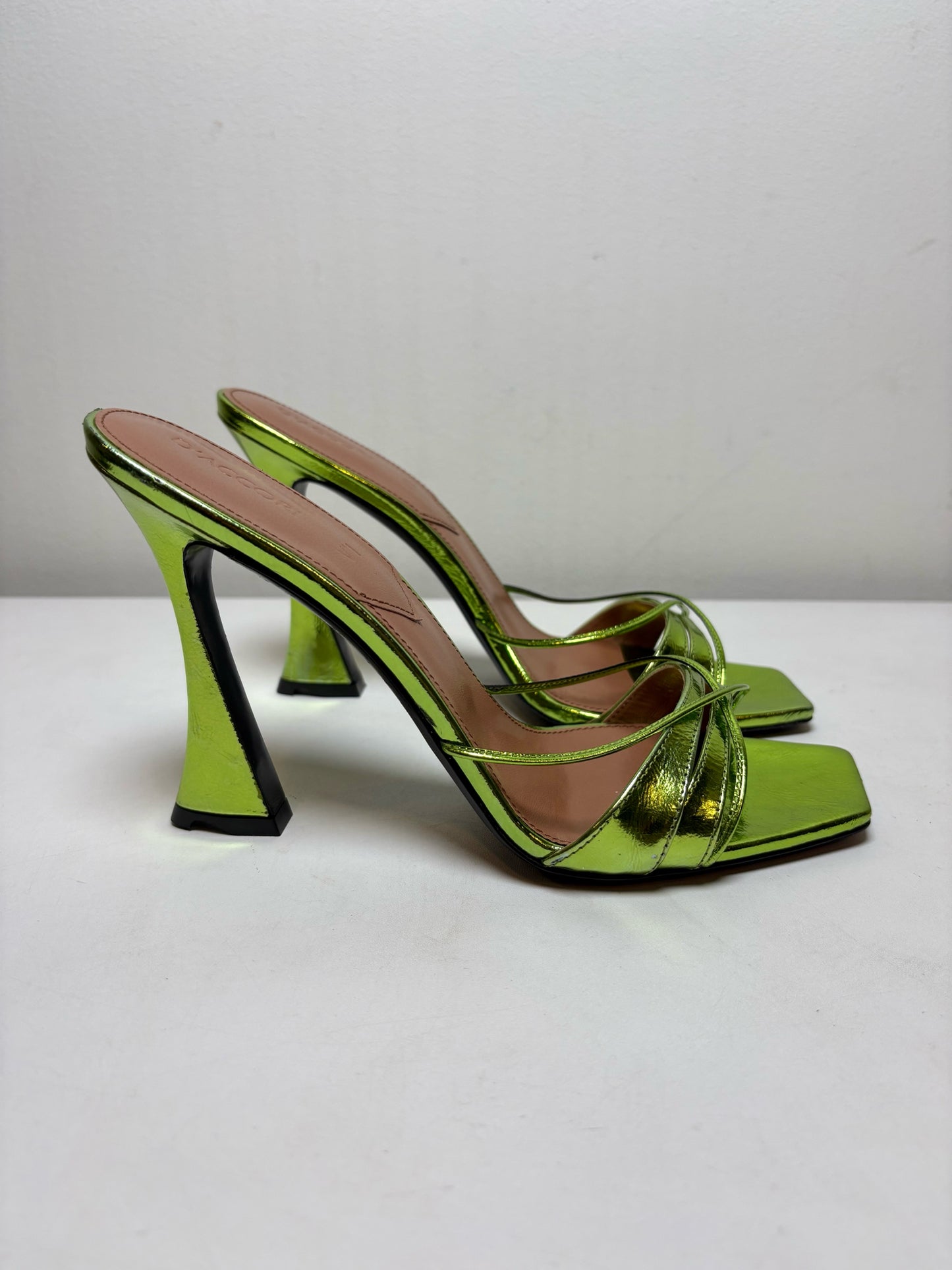 W Shoe Size 38 (7.5 - 8) D'Accori Bright Green "Lust Mules" Leather Calf Heels