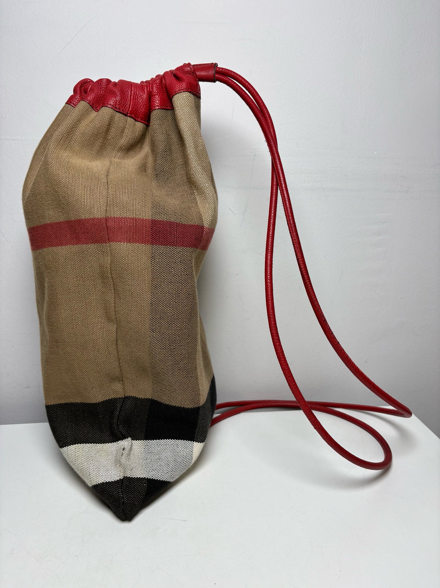 Women's Burberry Nova Check Canvas & Red Pebble Leather Pre-Owned Drawstring Purse