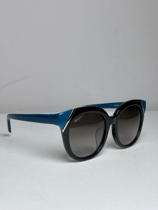 Salvatore Ferragamo Cat Eye Butterfly Pre-owned Black, Teal Sunglasses