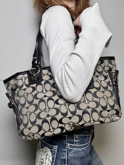 Coach Gallery Signature Monogram F19249 Canvas, Leather Pre-owned Purse