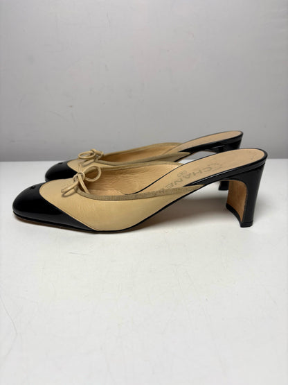 W Shoe Size 38.5 Chanel Tan Black Toe Combo Leather Vintage Mules