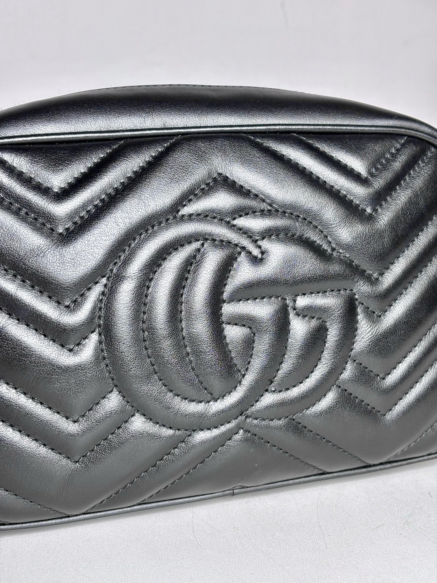 Gucci Marmont Camera Quilted Leather Pre-owned Black Nappa Small Purse Pre-owned