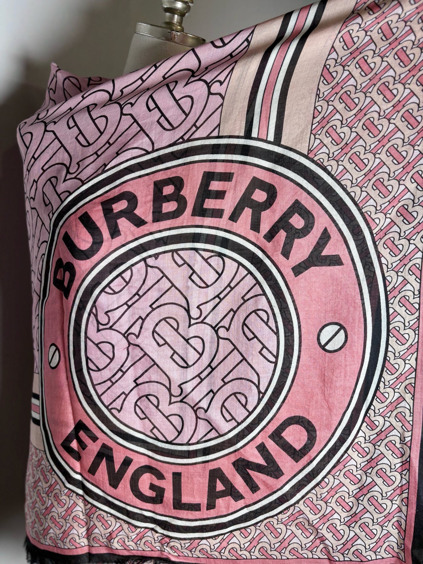 Burberry Monogram Circle Stripe Women's NWT Wool/Silk Blend Pre-owned Square Scarf