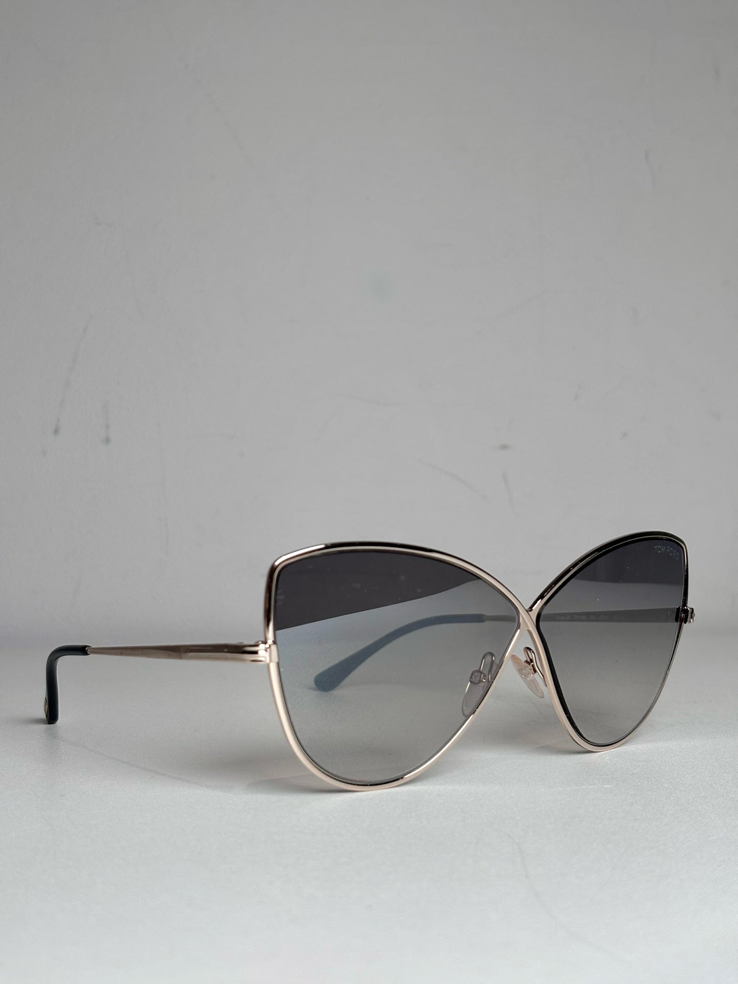 Tom Ford TF569 Rose Gold Elise Women's Pre-owned Silver Metal Sunglasses