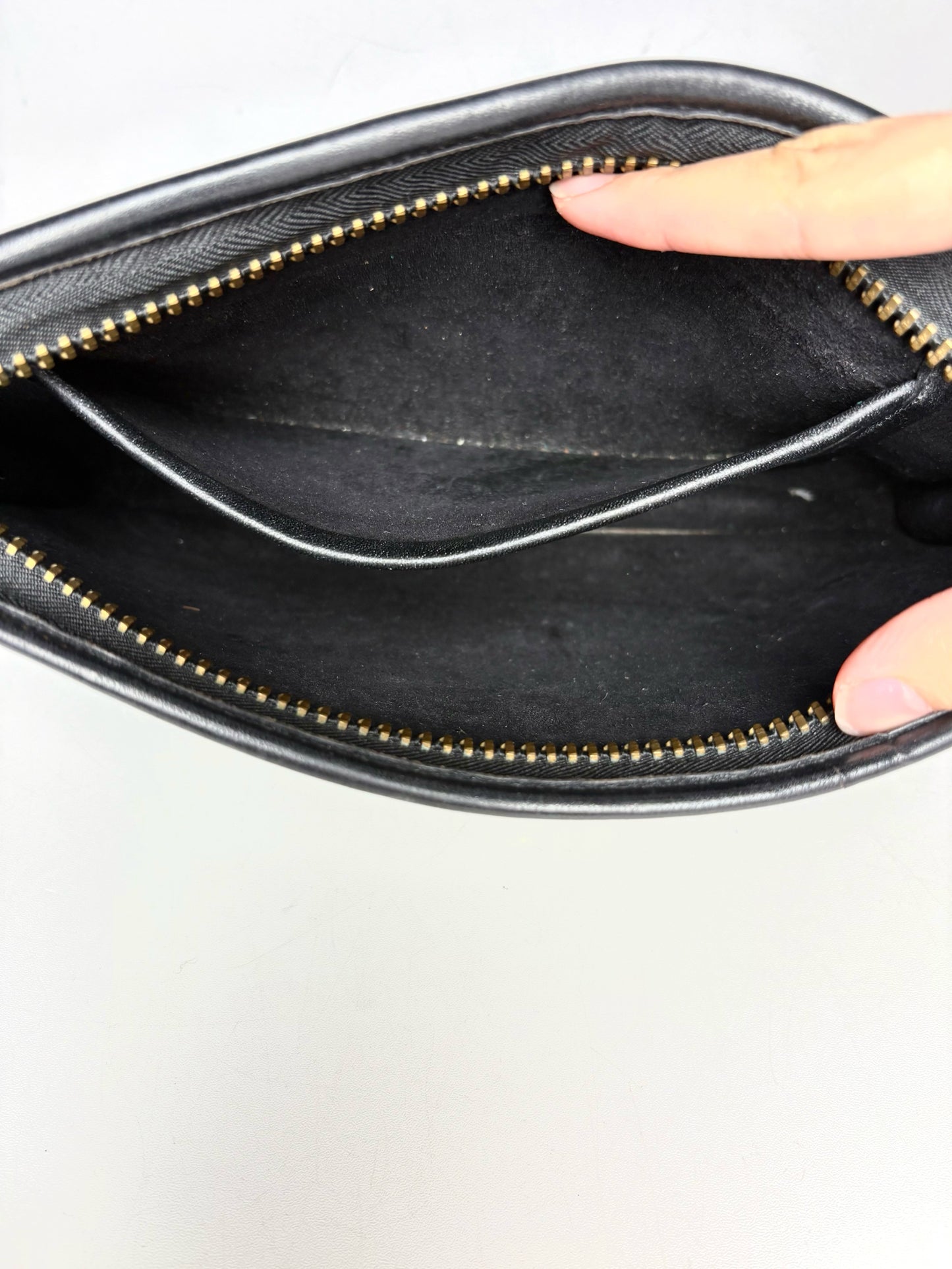 Women's NOL Leather Vintage Solid Pre-owned Black Wristlet