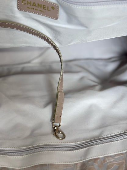 Chanel Jacquard, Monogram Vintage Nylon Canvas Pre-owned Cream Medium Purse