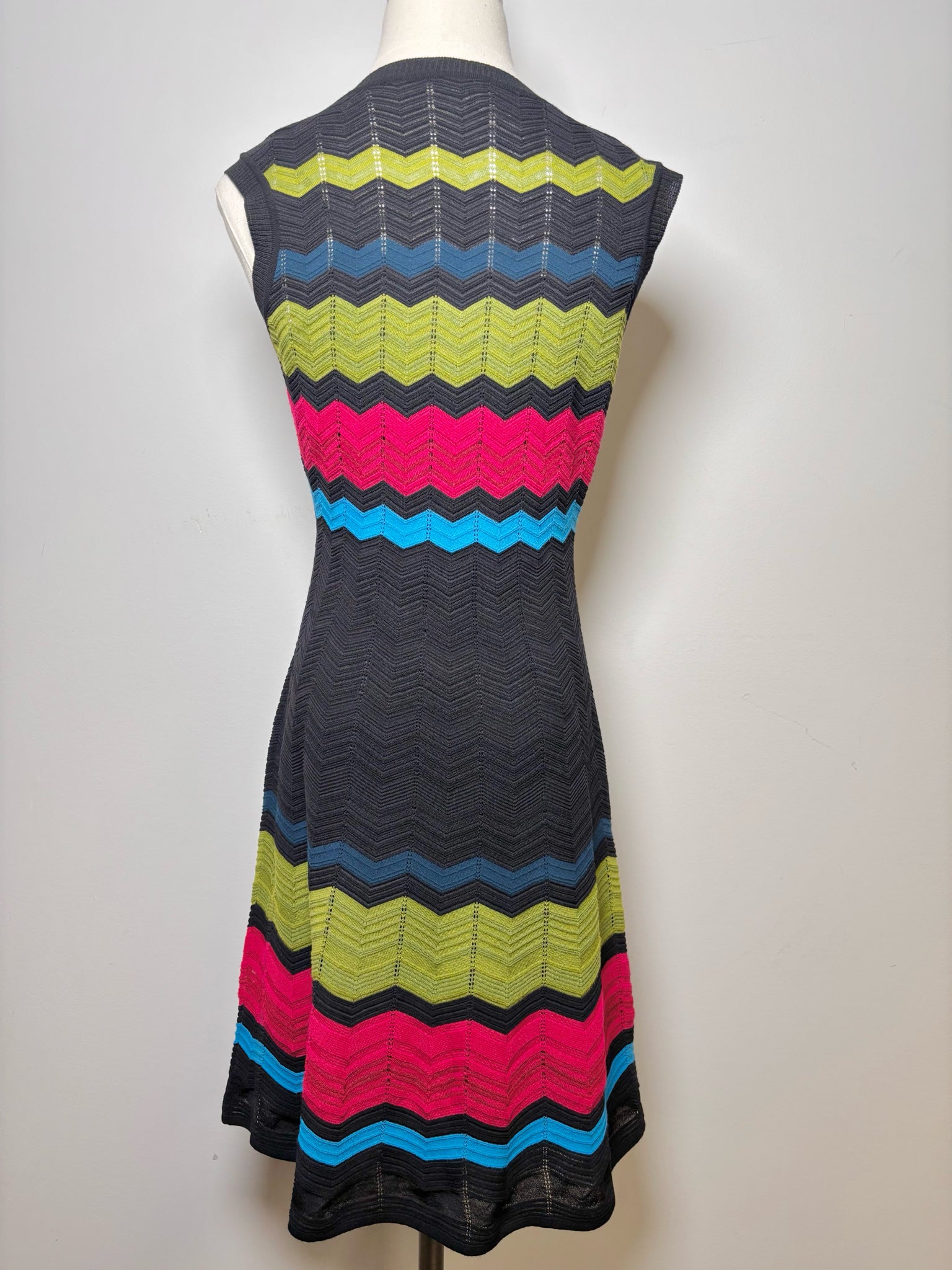 Women Size 42 ( 6 US) M Missoni Black, Turquoise, Red, Green Zig Zag D VIDA STYLE SHOP Women Size 42 ( 6 US) M Missoni Black, Turquoise, Red, Green Zig Zag D VIDA STYLE SHOP