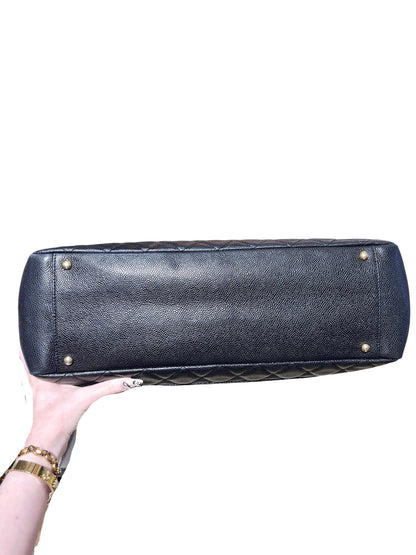 Chanel Extra Large GST Caviar Leather Black Quilted 16" Wide Pre-owned Tote