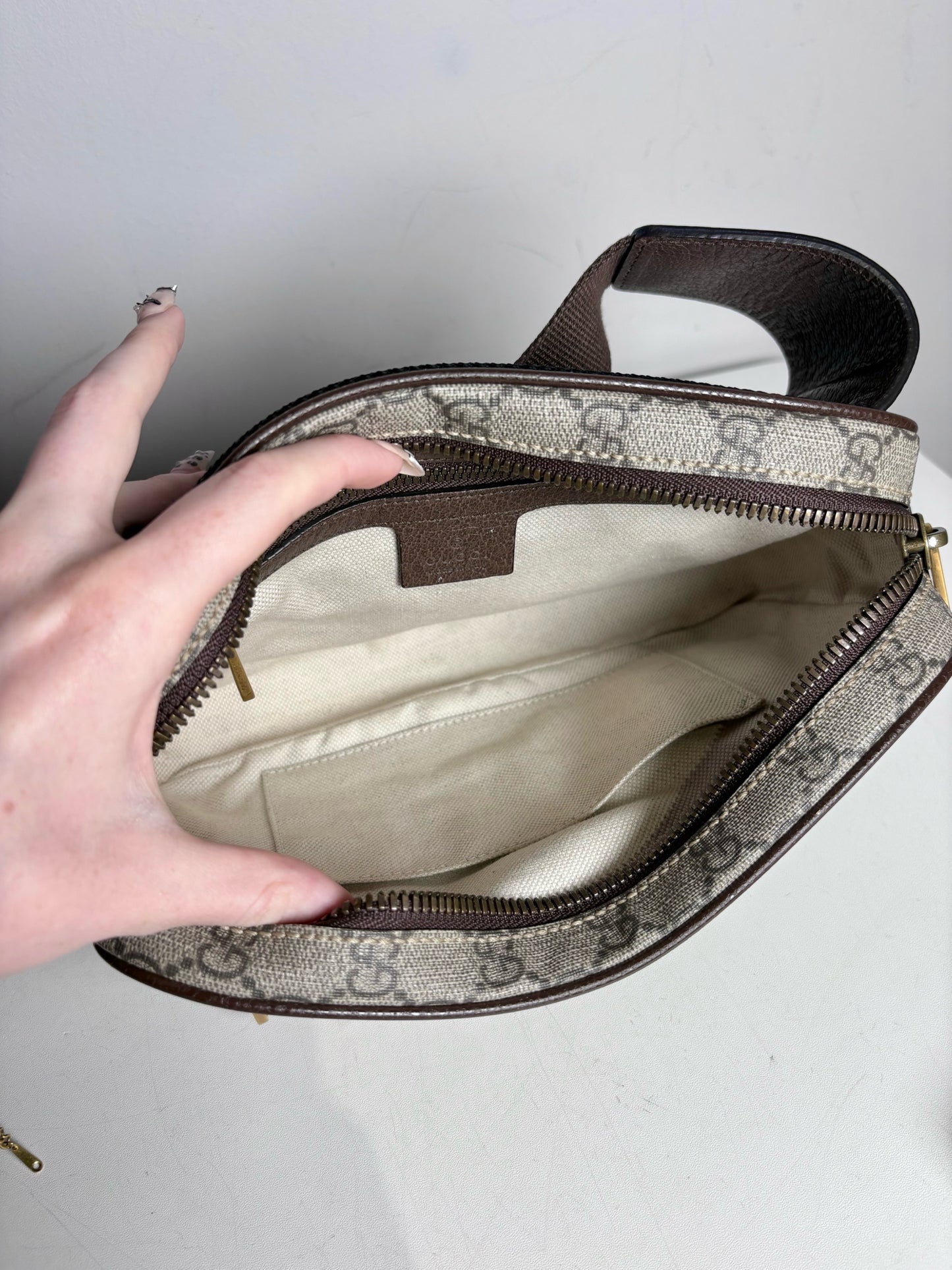 Gucci Monogram Coated Canvas Like-New Brown Small Purse