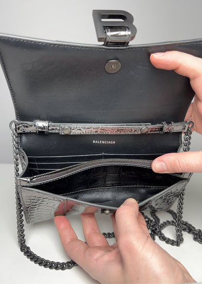 Balenciaga Gunmetal Hourglass Wallet on Chain NWOT Pre-owned