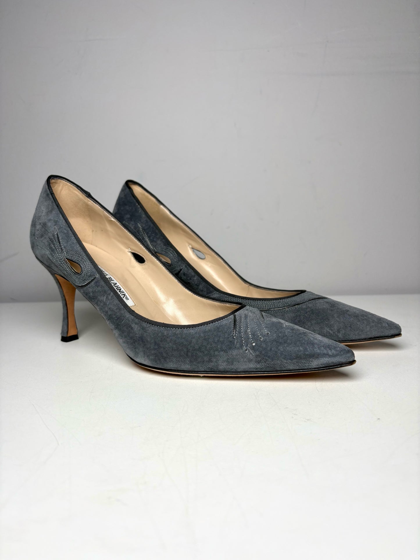 W Shoe Size 39 Manolo Blahnik Rela Grey Suede Pre-owned Pump