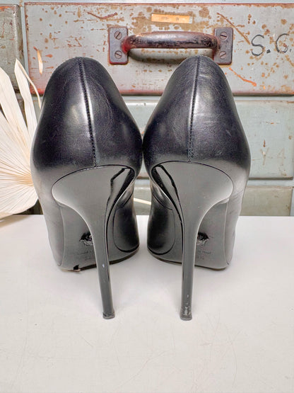 W Shoe Size 38.5 (7.5 US) Versace Black Leather Medusa Head Heels