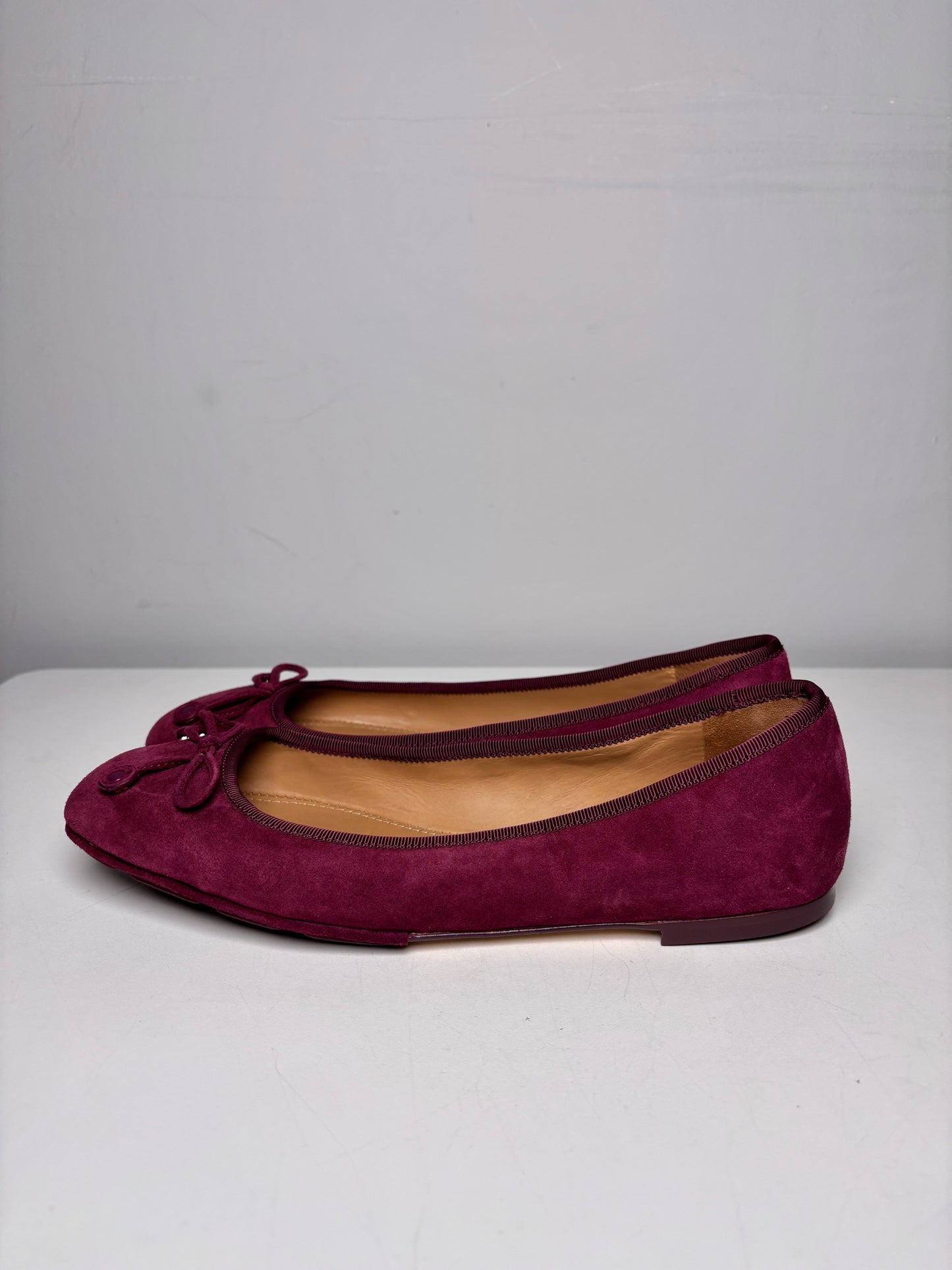 W Shoe Size 8.5 Tory Burch Wine Leather Suede Pre-owned Flats