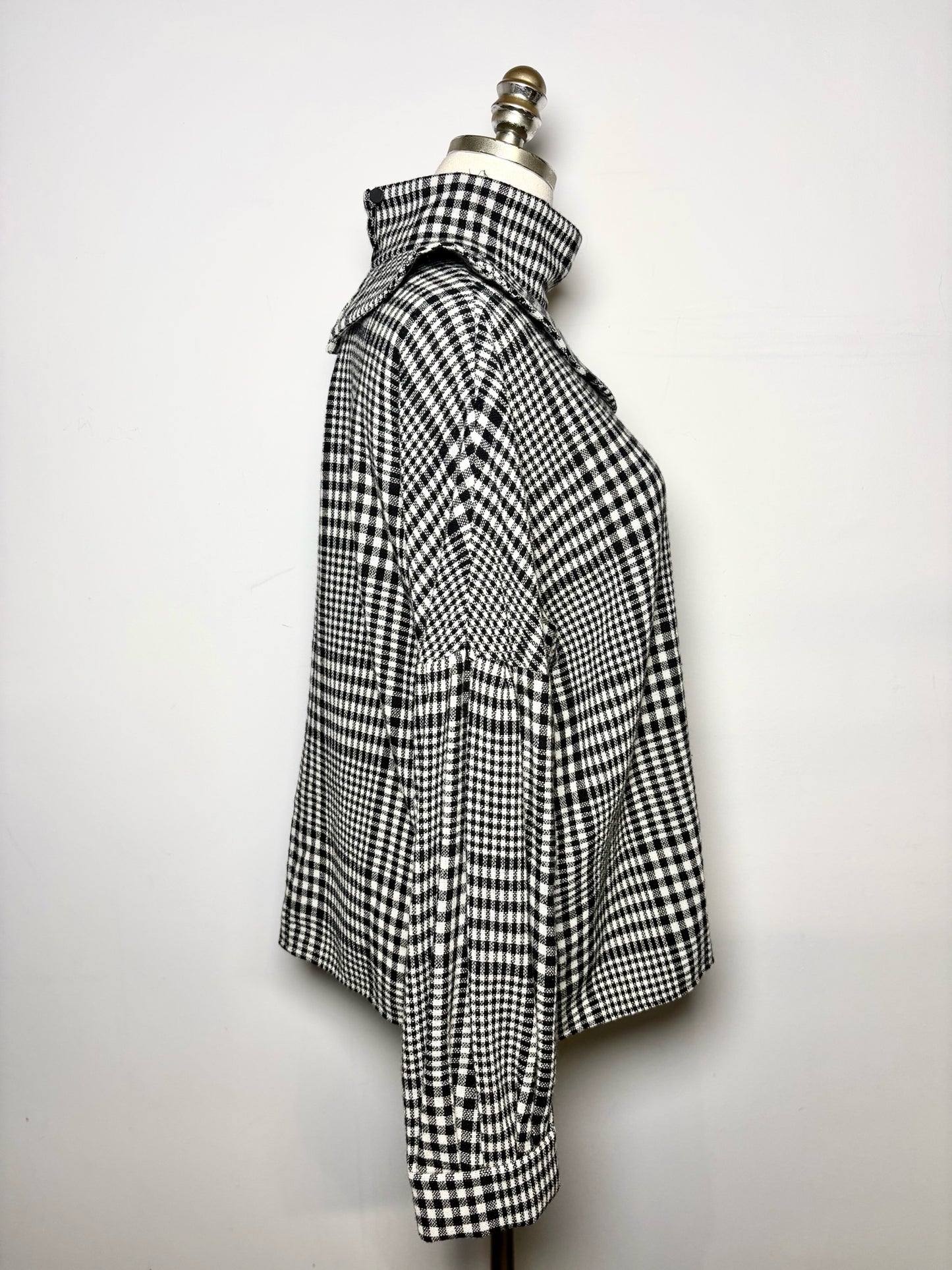 Women Size 6 Tibi Black/White Plaid 62% Wool 38% Polyamide Pre-owned Top