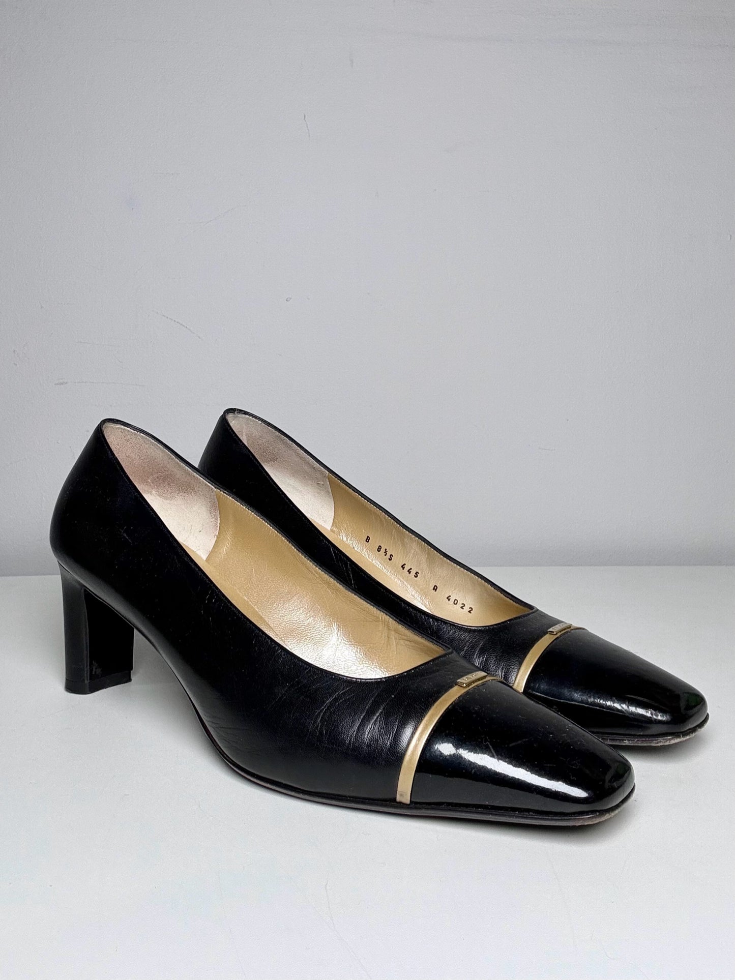W Shoe Size 8.5 St. John Black Leather Heels