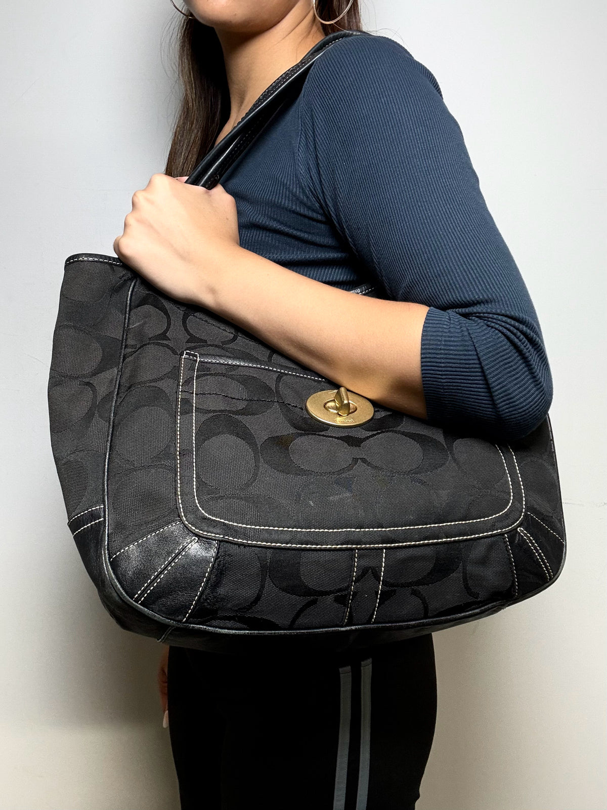 Women's Coach Ergo Signature 10767 Black Monogram Canvas Vintage Rare Pre-Owned Large Tote