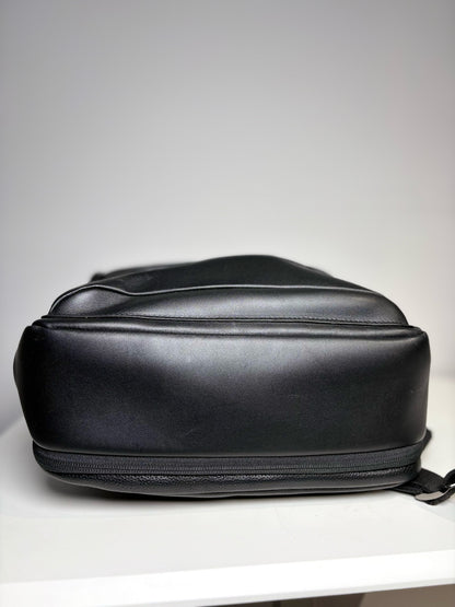 Hook & Albert Black Leather Men's Backpack